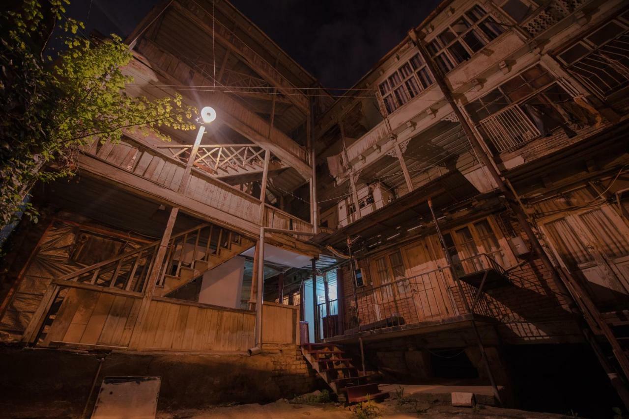 Cozy Apartment In Center Of Old Tbilisi Exteriör bild